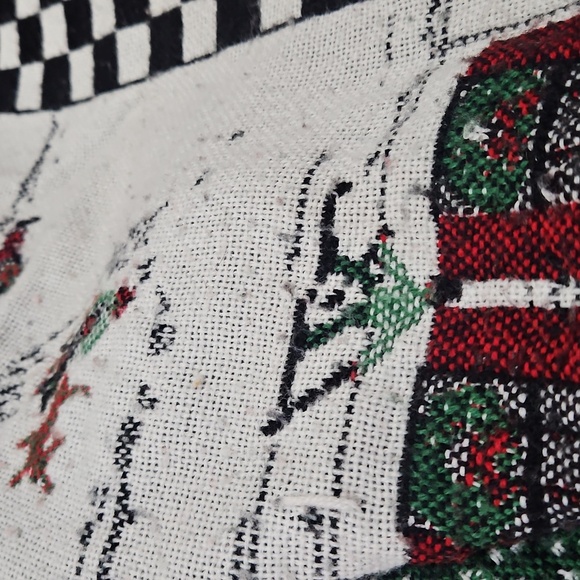 Holiday Village Woven Throw Blanket - Picture 12 of 12